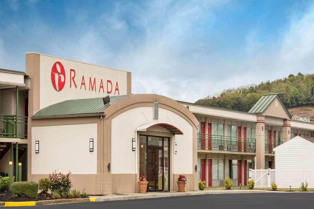 Ramada By Wyndham Harrisonburg Motel Luaran gambar