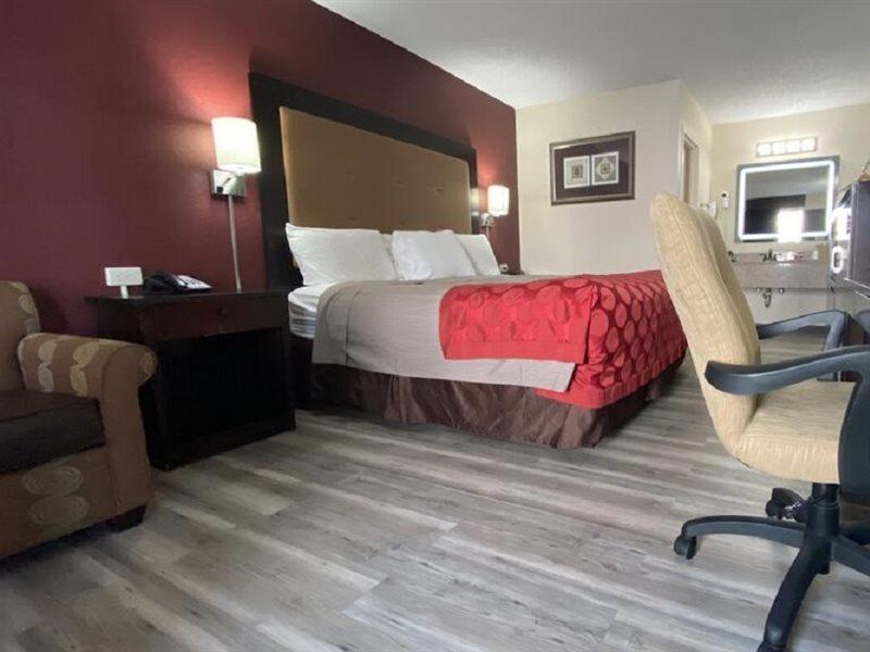 Ramada By Wyndham Harrisonburg Motel Luaran gambar