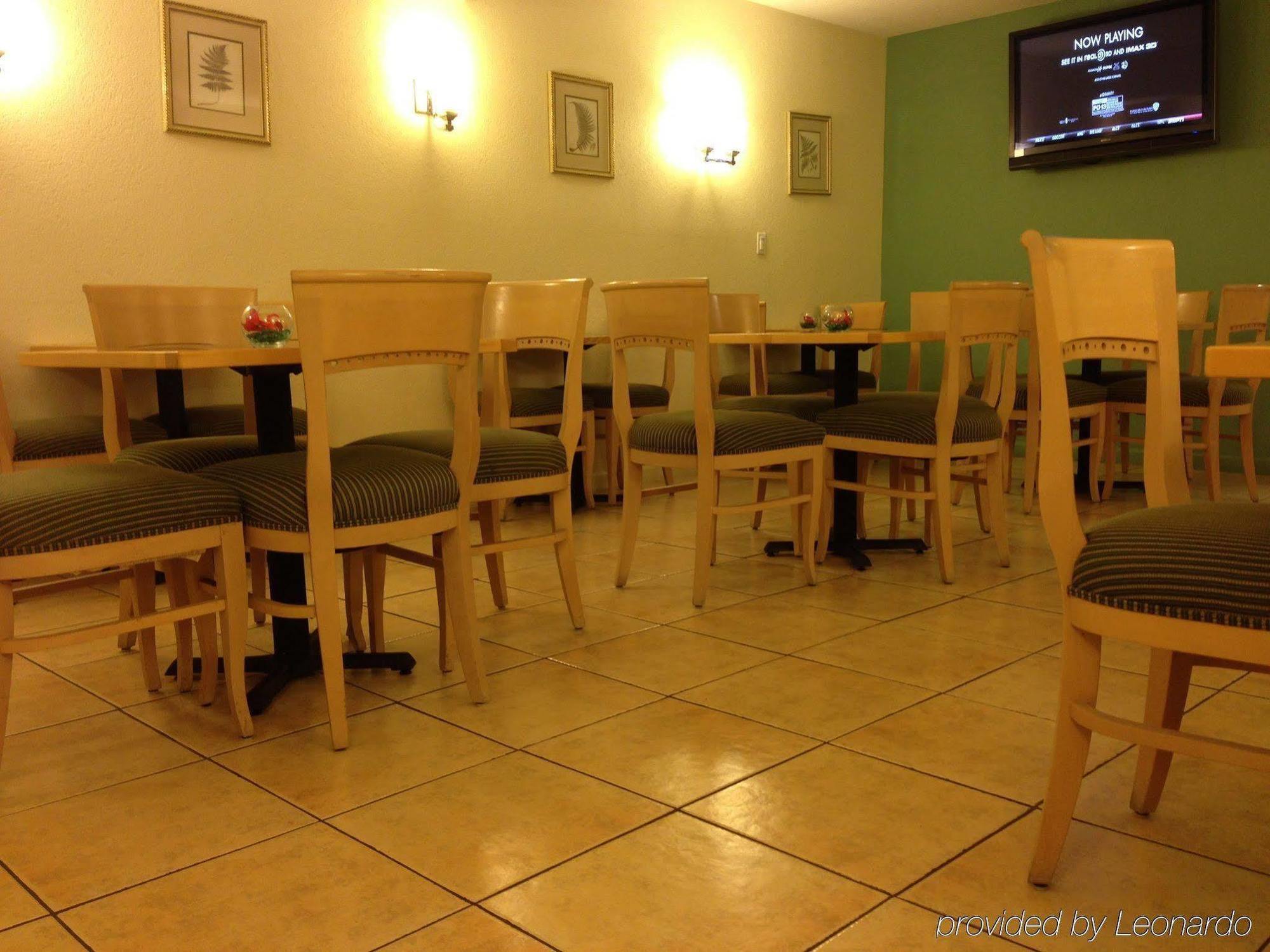 Ramada By Wyndham Harrisonburg Motel Luaran gambar